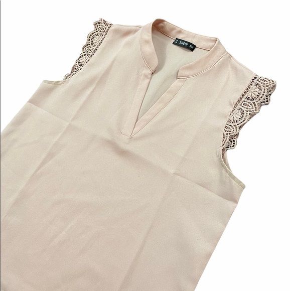 {SheIn} Ruffle shoulder tank top - Picture 2 of 4